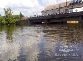 Частково,капітальний ремонт моста.