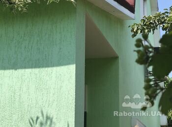Найти и устранить протечку крыши дачного дома