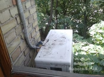 Демонтаж наружного блока кондиционера.