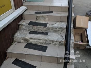 Монтаж крыльца. Бетонные ступени