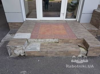 Ремонт крыльца салона красоты