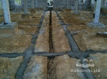 Залить плиту (подушку) без опалубки 90м3 бетон вручную Крюковщин