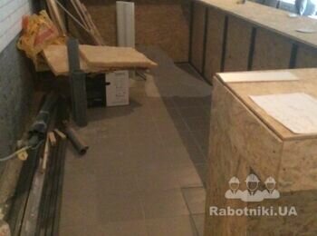 Укладка плитки на барную стойку