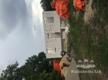Кладка газоблока второго этажа и крыша