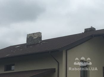Обшить металом или поштукатурить трубы вентиляции, +флюгарки
