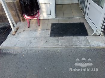 Ремонт крыльца с перекладкой плитки