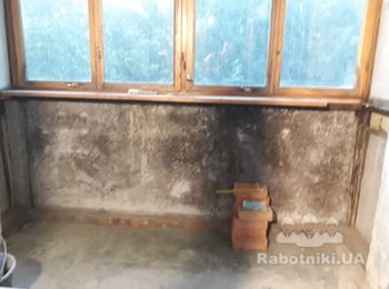 Надо поварить и обработать плиту мозаику на лоджии.