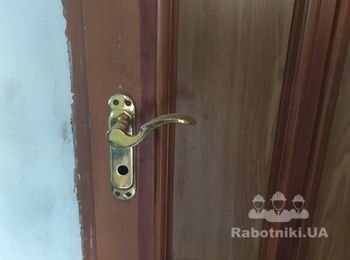Ремонт 5 дверей. Подрезка, замена фурнитуры, регулировка.