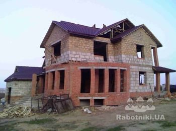Закрыть проемы (окна+двери) ОСБ плитами.