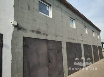 Оштукатуривание фасада гаража из ГБ без утепления с покраской