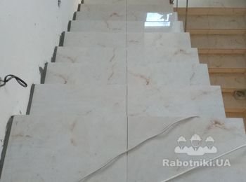 Установить перила на лестницу