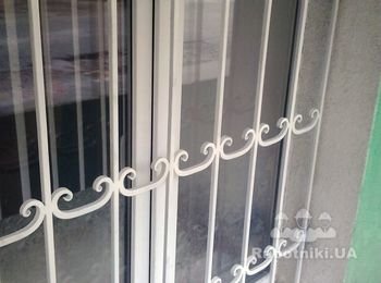 Сварить и поставить решетки на окна