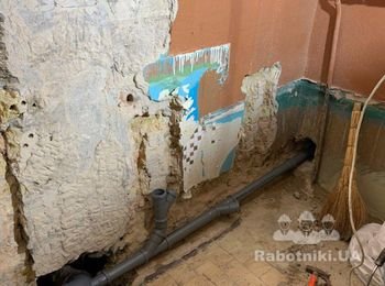 Плиточные работы, оббивка штукатурки,стяжка пола -площадь 22 м2