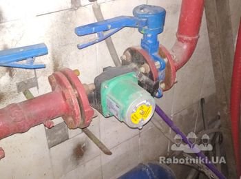 Необходимо запустить насос без управляющей электроники(сгорела)