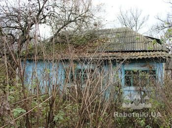 Демонтировать домик деревяний
