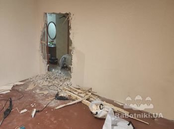 Демонтаж гипсовой стены