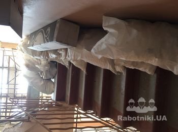 Вивезти трохи мішків з Київ. біля м. тараса Шевченко