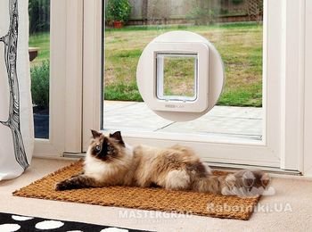 Установка дверцы для кота в стеклопакет