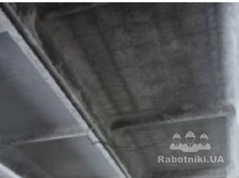 Шпаклёвка и покраска потолка из ребристых усиленный панелей.