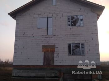 Утепление фасада, подшить свесы, смонтировать водосток.