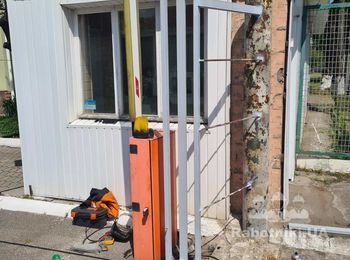 Кладка Кирпича нужно заложить столбик Киев
