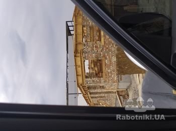 Кладка кирпича за городом