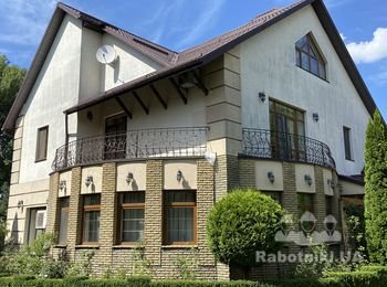 Покрасить фасад частного дома