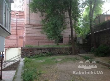 Ремонт подпорной стены из бута, устройство дренажа