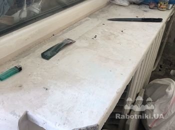 Подготовить стены и поклеить обои + доп. работы