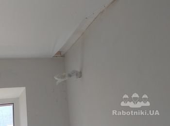 Ремонт натяжного потолка