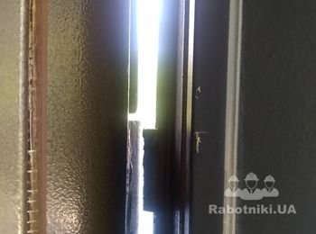 Ремонт завіси бронедвері, зварочні роботи, пофарбування огорожі