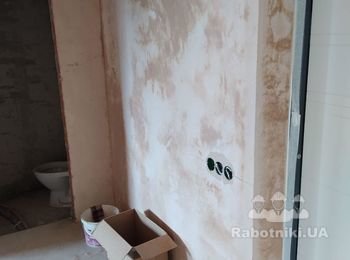 Выравнивание полов + стяжка санузлов и балкона, 52 м2 + 9 м2