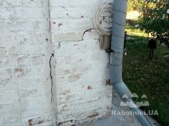 Укрепление фундамента - дом в селе