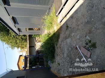 Прополоть бурьян в ручную