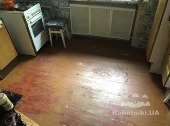 Демонтаж старого деревянного пола, укладка фанеры, ламината