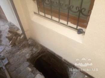 Пробурить отверстие в фундаменте .Киев.