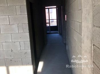 Підготувати стіни під фарбування, зробити відкоси в новобудові.