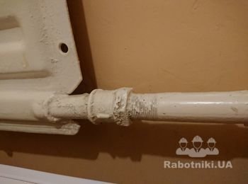 Поменять батарею (радиатор отопления)