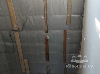 Зашить потолок гипс + укладка плитки