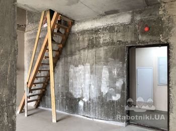 Изготовление лестницы в офис