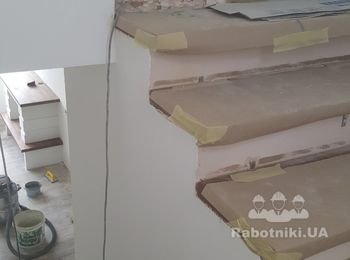 Стеклянное ограждение лестницы