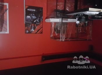 Косметика вкафе.
