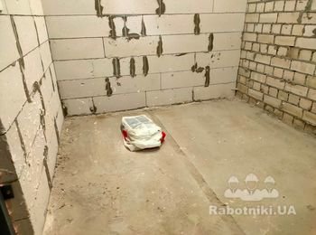 Стяжка пола в кладовом помещении ЖК
