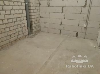 Стяжка пола в кладовом помещении ЖК