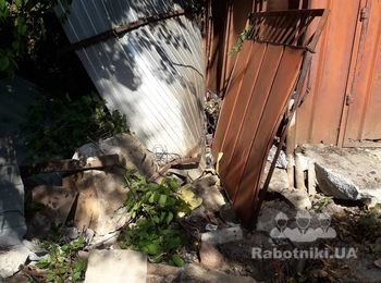 Востановление угла забора после дтп, и ремонт ворот