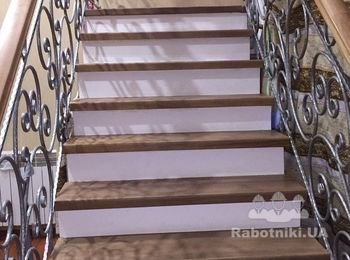Сварить ограждение для лестницы из готовых кованых элементов