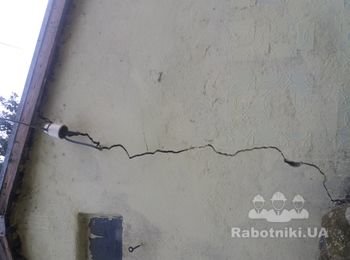 Ремонт стены гаража.