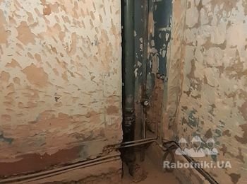 Плиточные работы в санузле, рабочая стенка на кухне