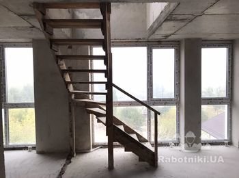 Лестница на металлокаркасе