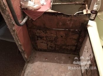 Частичная укладка плитки в ванной и туалете + потолок